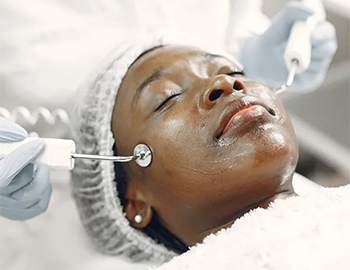 What Does a Chemical Peel Do? Benefits, Types & Skin Clearance